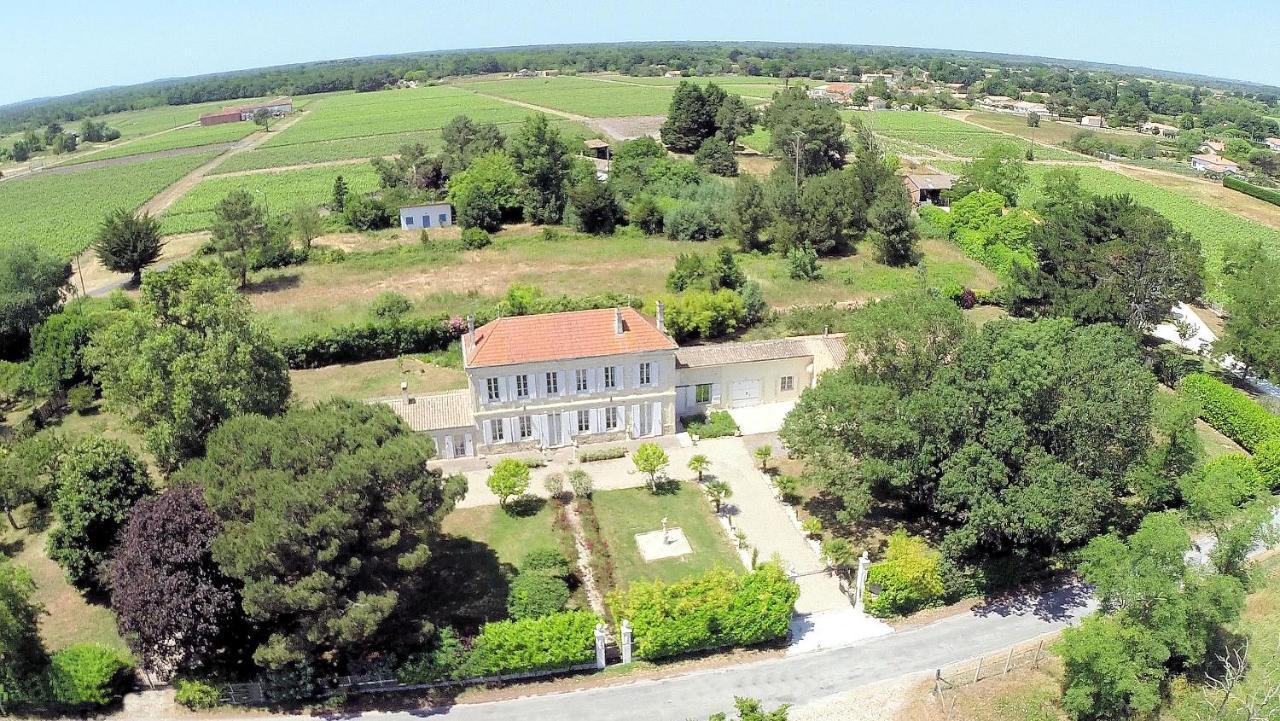 Le Manoir Lacustre Queyrac Экстерьер фото